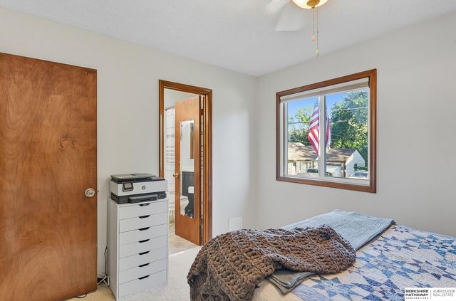 907 9th Avenue, Plattsmouth, NE 68048