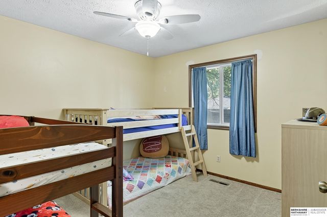 907 9th Avenue, Plattsmouth, NE 68048