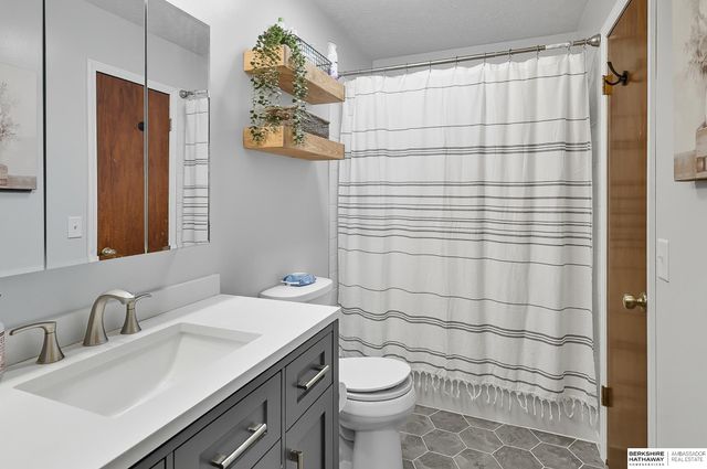 907 9th Avenue, Plattsmouth, NE 68048