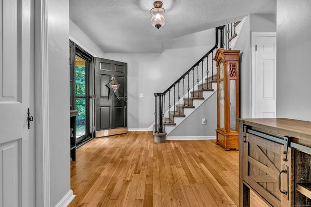 2 Naomi Lane, East Lyme, CT 06333