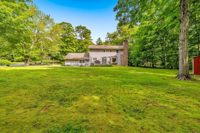 2 Naomi Lane, East Lyme, CT 06333