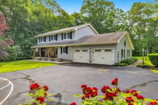 2 Naomi Lane, East Lyme, CT 06333