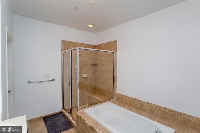 523 CARSON TER, Huntingdon Valley, PA 19006