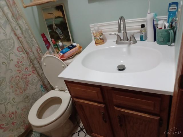 116 Springlake Avenue, Hillsboro, OH 45133