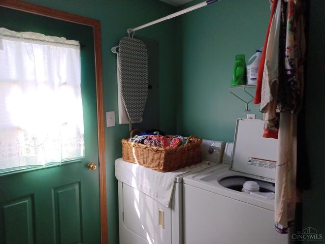 116 Springlake Avenue, Hillsboro, OH 45133
