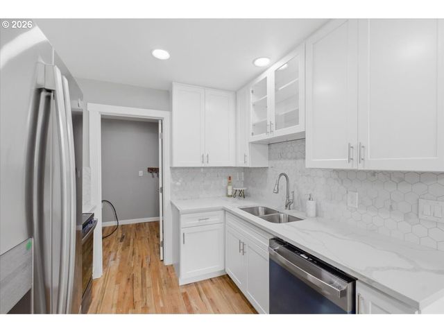 10218 N TYLER Ave, Portland, OR 97203