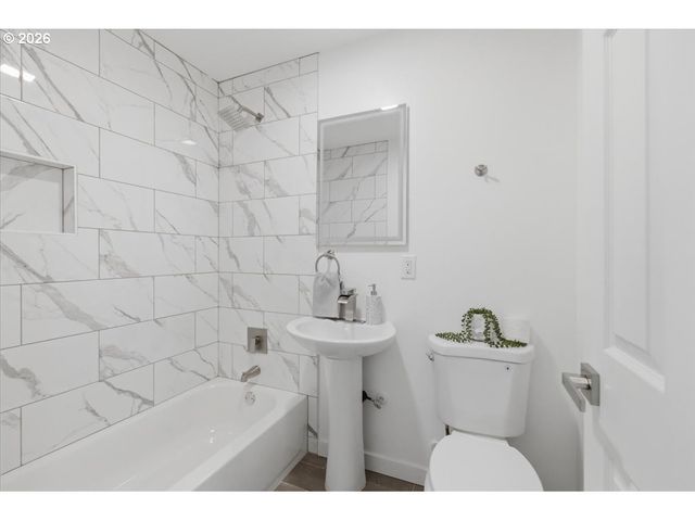 10218 N TYLER Ave, Portland, OR 97203