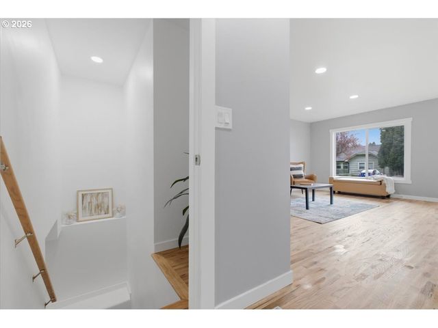 10218 N TYLER Ave, Portland, OR 97203