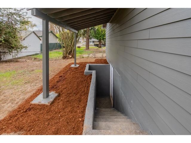 10218 N TYLER Ave, Portland, OR 97203