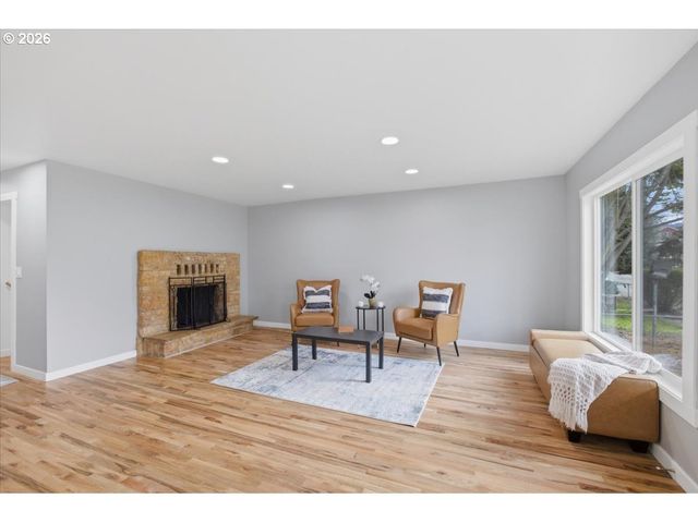 10218 N TYLER Ave, Portland, OR 97203