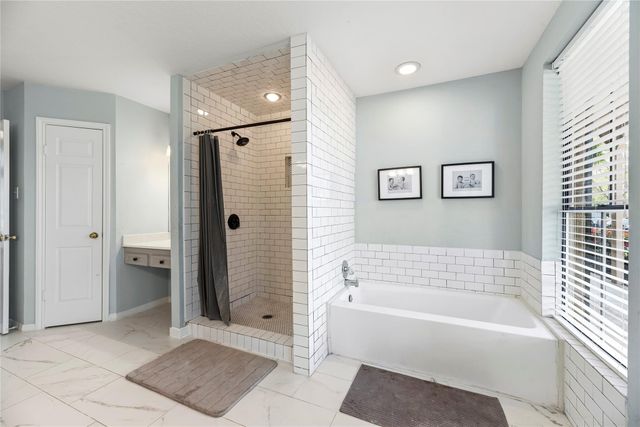 1802 Quarterpath Drive, Richmond, TX 77406