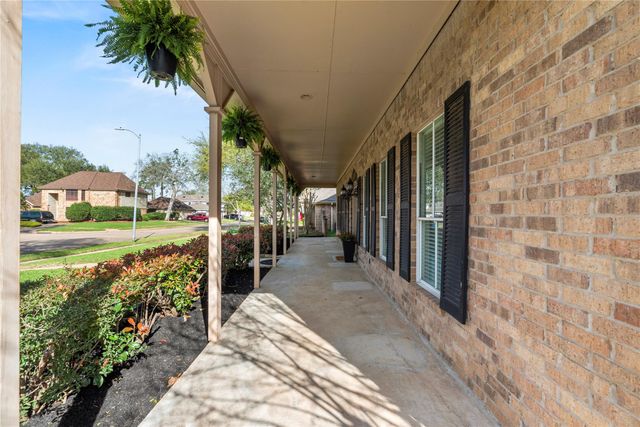 1802 Quarterpath Drive, Richmond, TX 77406