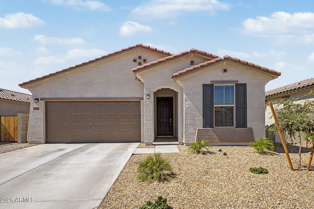 24182 W Hilton Avenue, Buckeye, AZ 85326 — photo 2