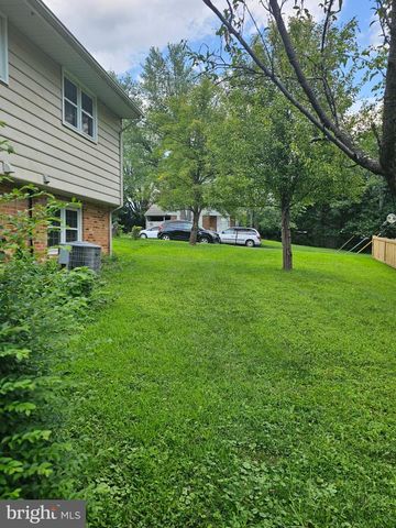 5109 OX RD, Fairfax, VA 22030