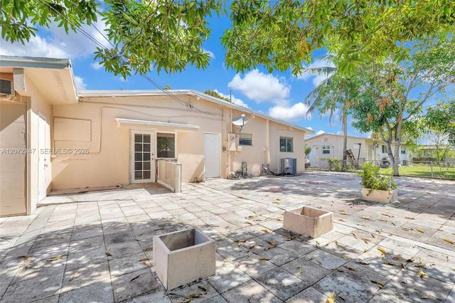 3840 SW 31st Court, West Park, FL 33023