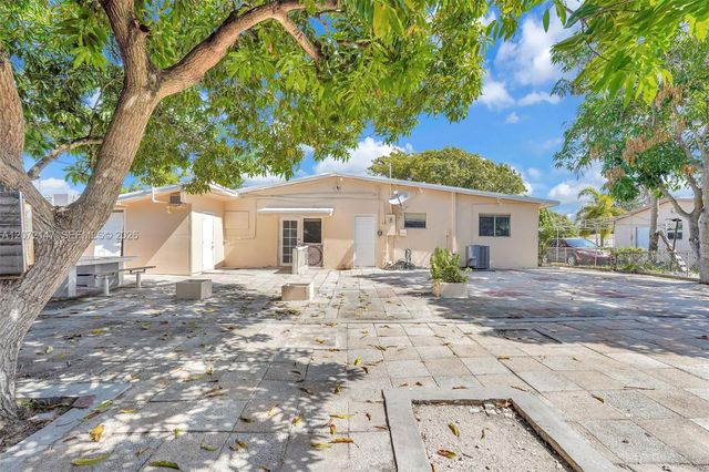 3840 SW 31st Court, West Park, FL 33023