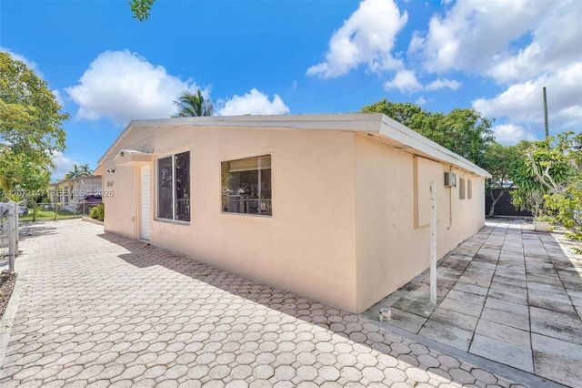 3840 SW 31st Court, West Park, FL 33023