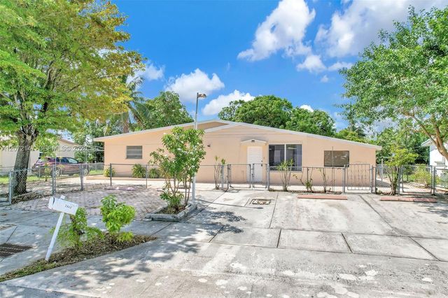 3840 SW 31st Court, West Park, FL 33023