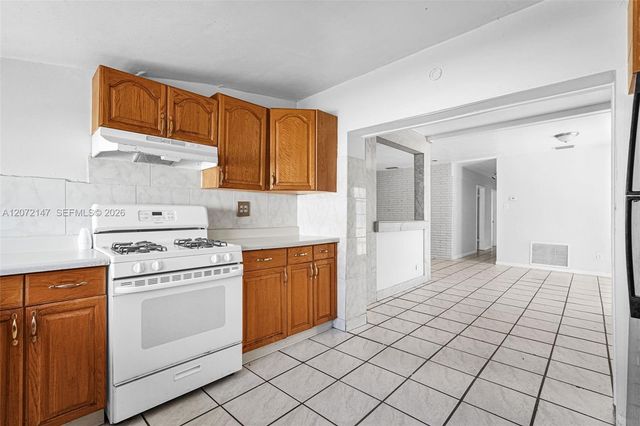 3840 SW 31st Court, West Park, FL 33023