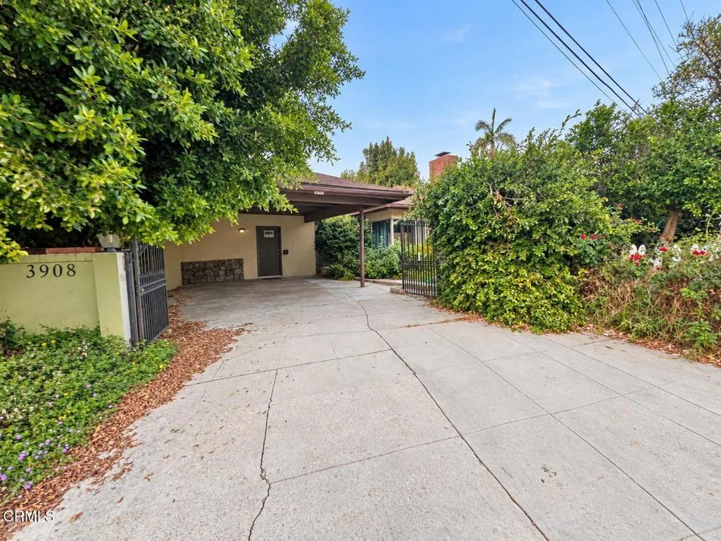 3908 Vineland Avenue, Studio City, CA 91604