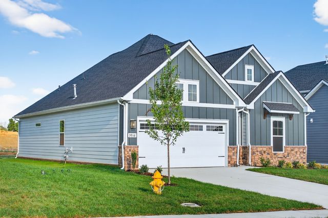 3916 Trinity Woods Rd, Columbia, TN 38401