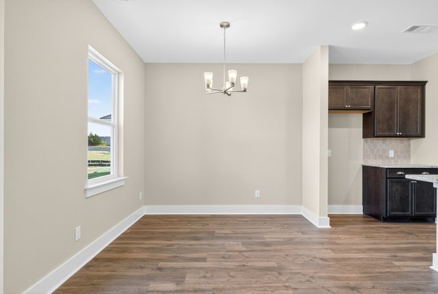 3916 Trinity Woods Rd, Columbia, TN 38401