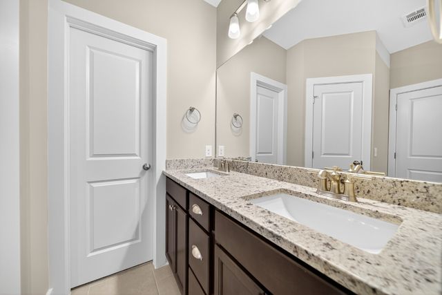 3916 Trinity Woods Rd, Columbia, TN 38401