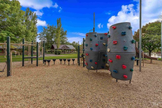 583 N Pembina Place, Eagle, ID 83616