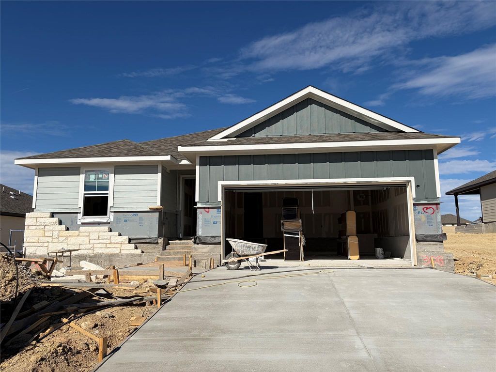 316 Gristmill RD, Burnet, TX 78611