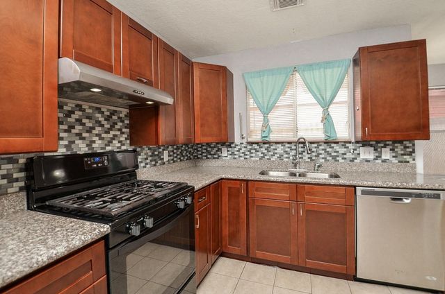 2115 Bivens Brook Drive, Houston, TX 77067