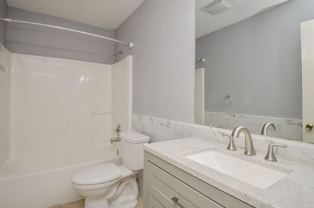 2115 Bivens Brook Drive, Houston, TX 77067