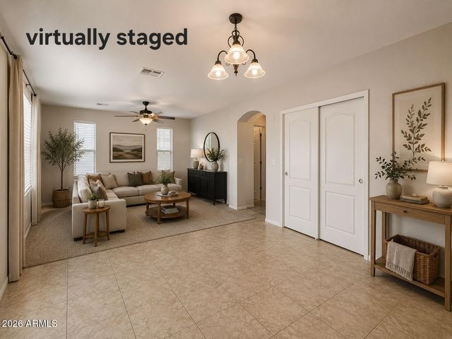 1610 W SAN TAN HILLS Drive, San Tan Valley, AZ 85144
