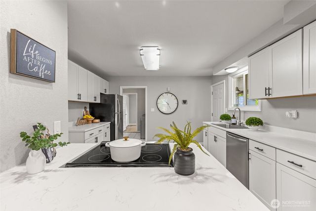 7221 112th Street E, Puyallup, WA 98373