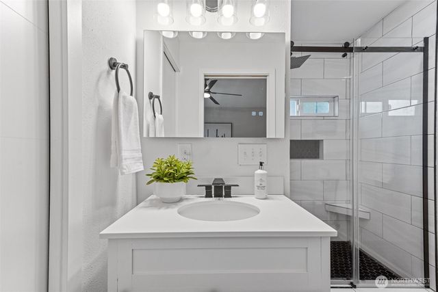 7221 112th Street E, Puyallup, WA 98373