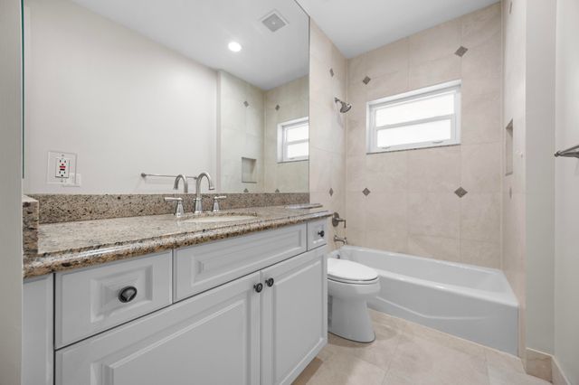 1558 Farmington Avenue, Wellington, FL 33414