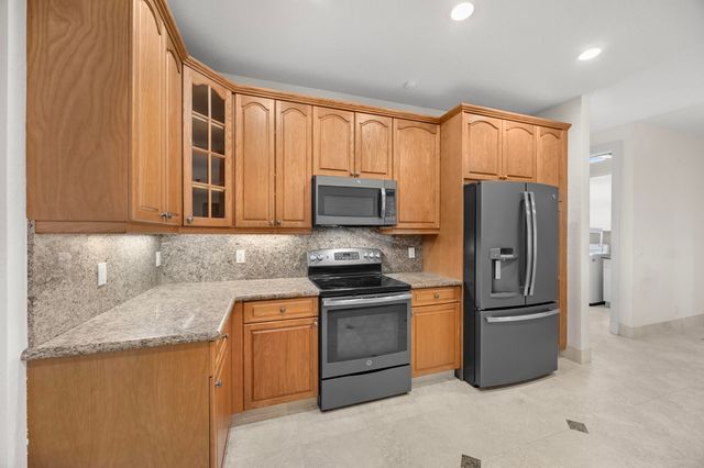 1558 Farmington Avenue, Wellington, FL 33414