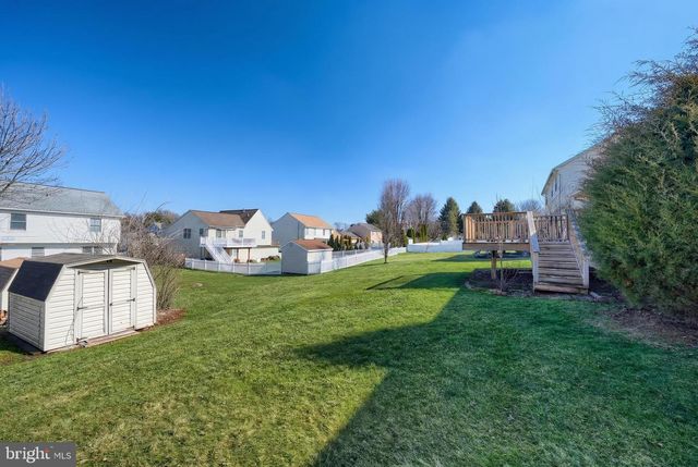 1835 MICHELLE DR, York, PA 17408