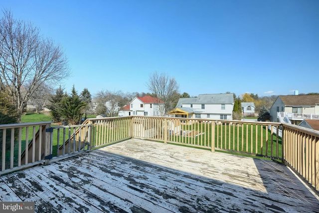 1835 MICHELLE DR, York, PA 17408