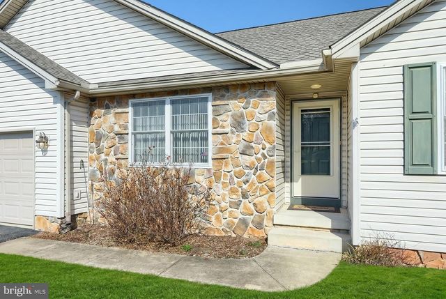 1835 MICHELLE DR, York, PA 17408