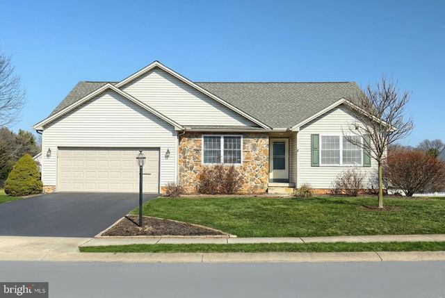 1835 MICHELLE DR, York, PA 17408