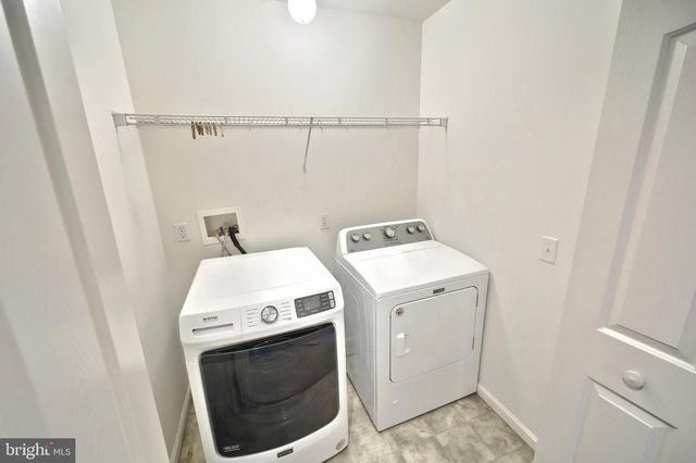 1835 MICHELLE DR, York, PA 17408