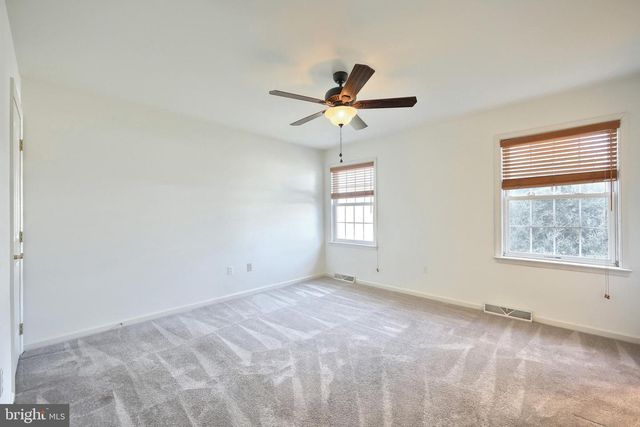 1835 MICHELLE DR, York, PA 17408