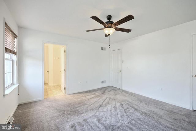 1835 MICHELLE DR, York, PA 17408