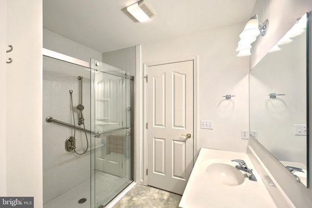 1835 MICHELLE DR, York, PA 17408