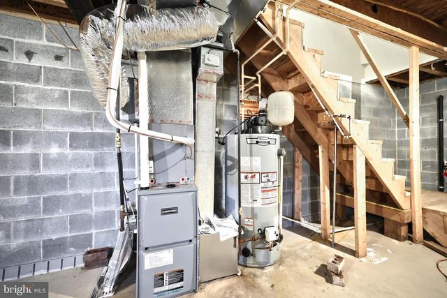 1835 MICHELLE DR, York, PA 17408