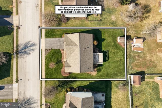 1835 MICHELLE DR, York, PA 17408