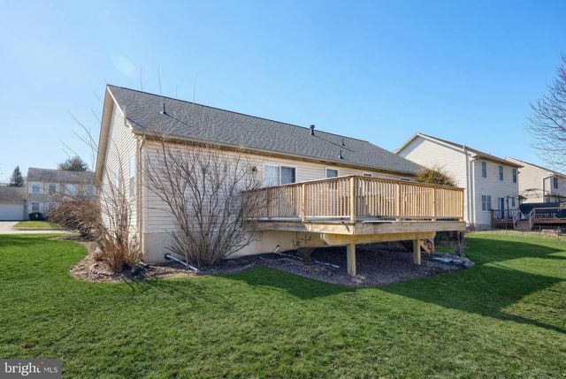 1835 MICHELLE DR, York, PA 17408