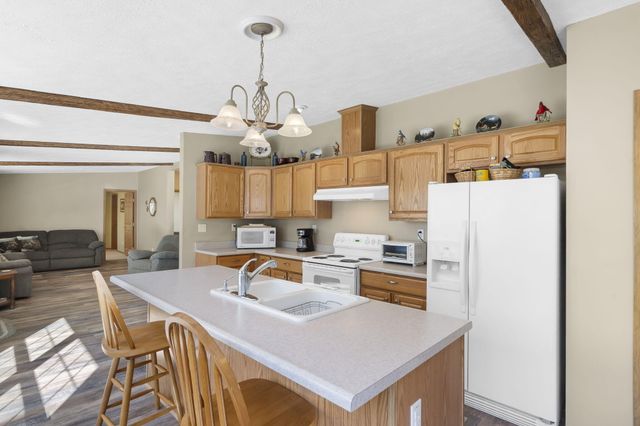 39 Troutdale Lane, Branson West, MO 65737