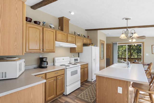 39 Troutdale Lane, Branson West, MO 65737