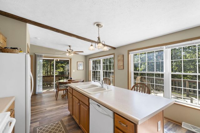 39 Troutdale Lane, Branson West, MO 65737